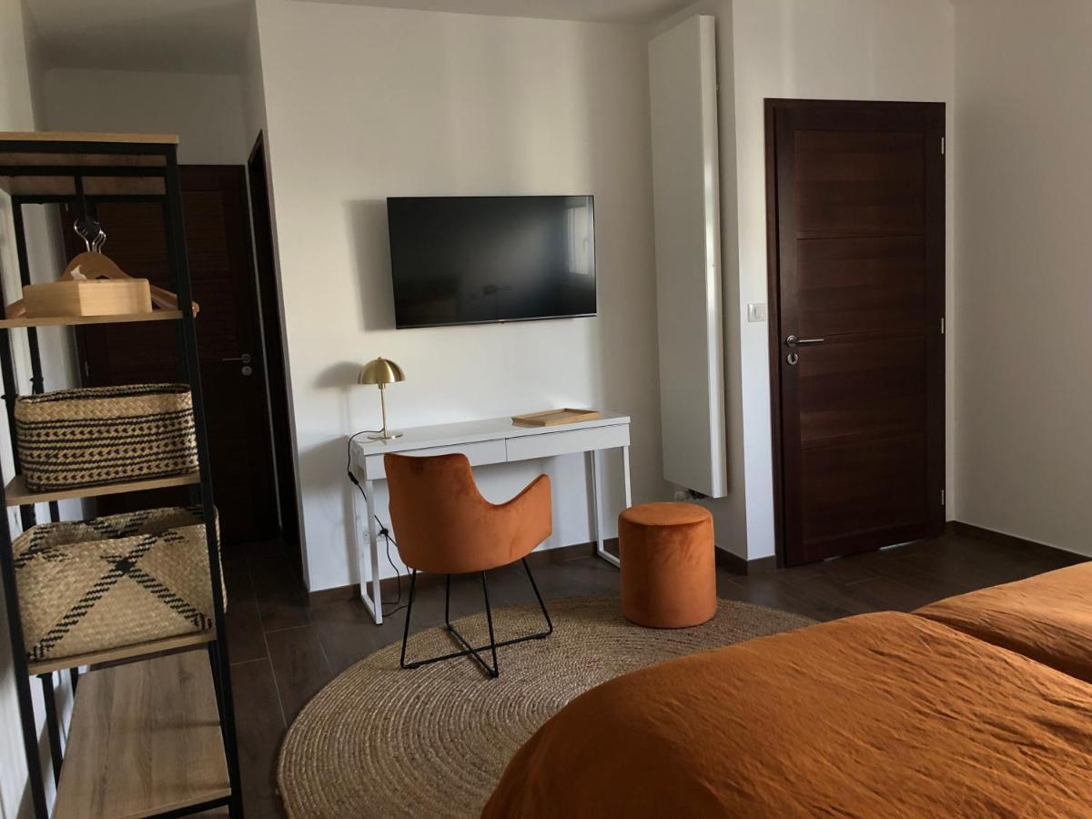 Le Jardin De Fresnes Bed and Breakfast Εξωτερικό φωτογραφία