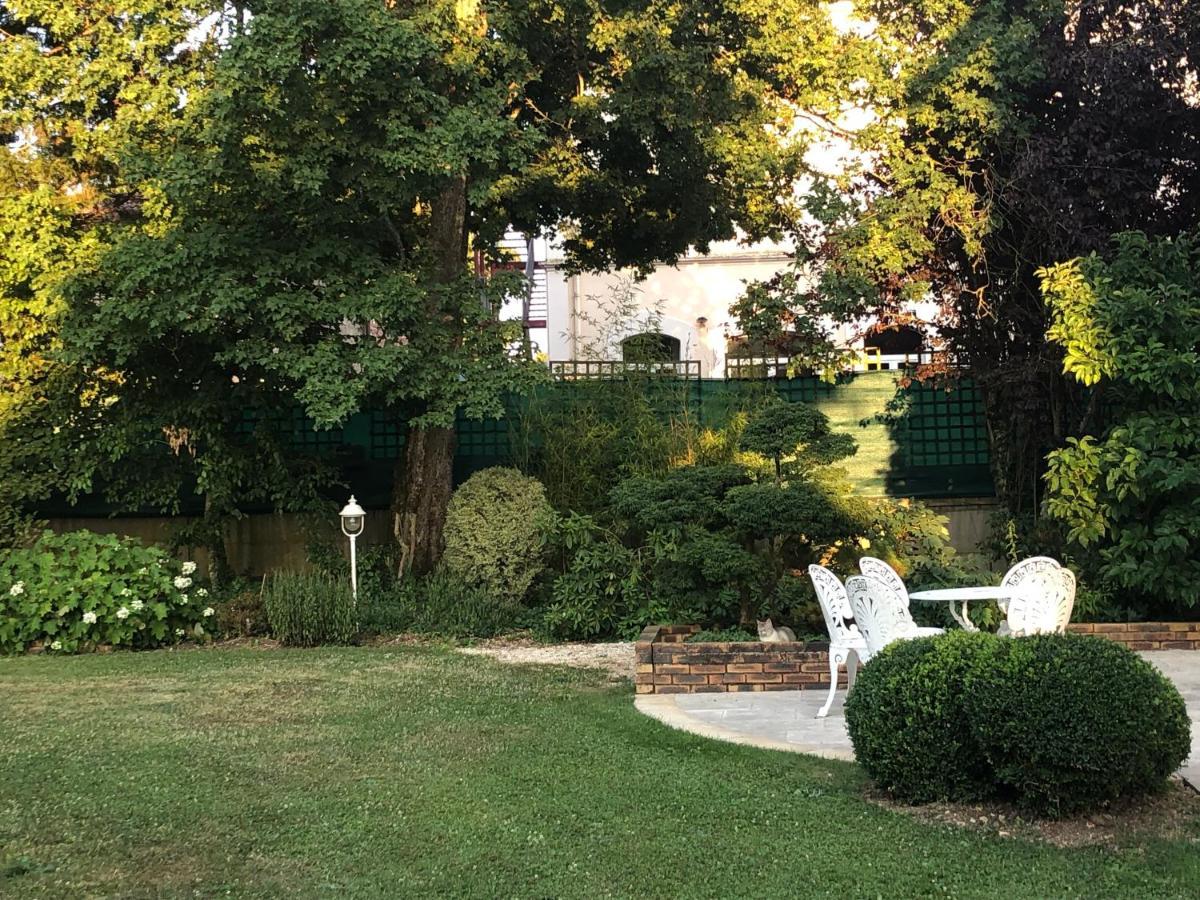 Le Jardin De Fresnes Bed and Breakfast Εξωτερικό φωτογραφία